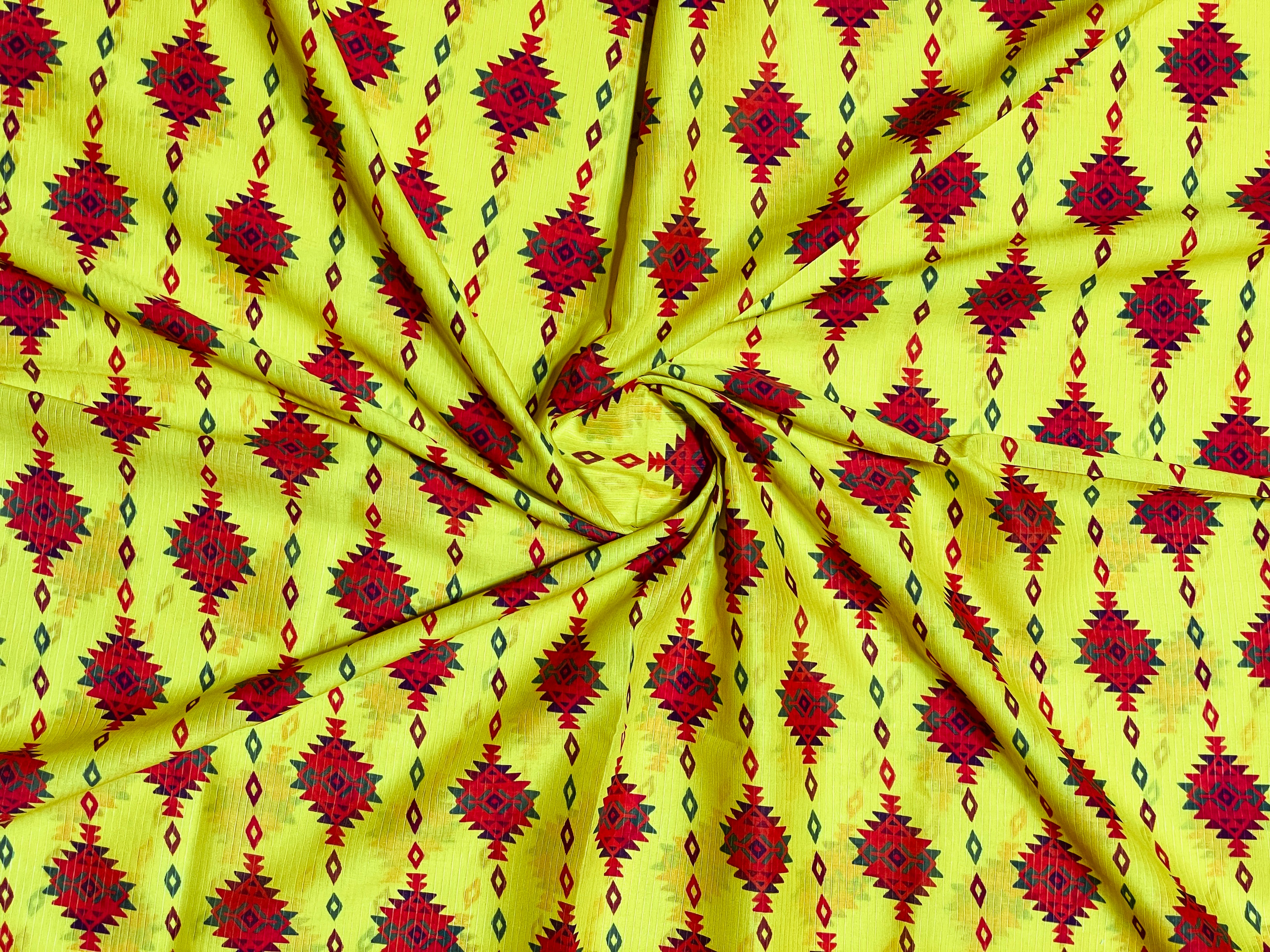 DORIYA LAWN 2 PIECE