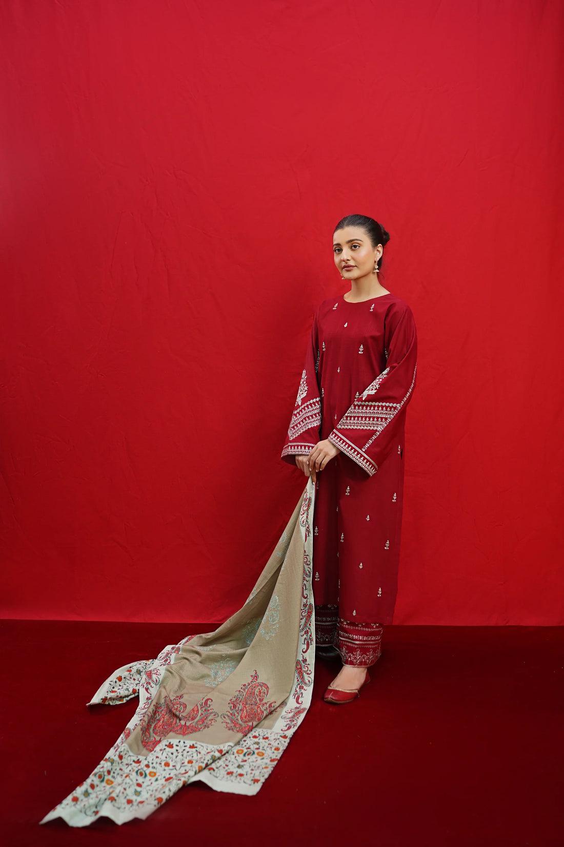 URGE-3PC LAWN EMBROIDED SHIRT EMB SLEEVES WITH EMB TROUSER & DIGITAL PRINTED DIAMOND DUBATTA